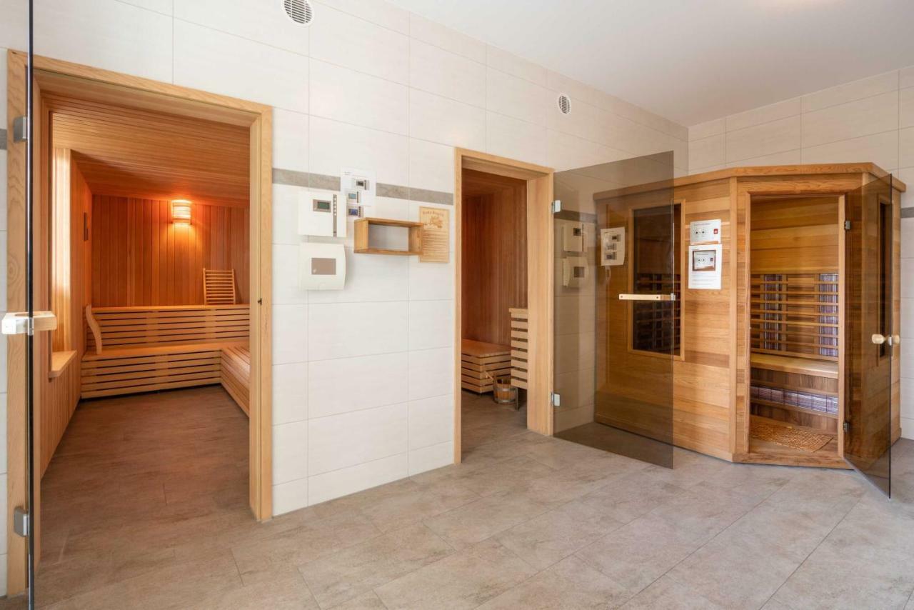Appartement "Saphir" Mit Penthouseflair - Oase Am Haff Garz  Exterior photo